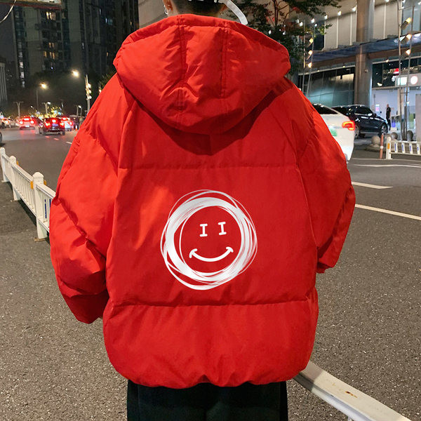 Meeste lai kapuutsiga ja trükiga jope