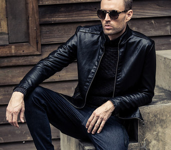 Férfi bőrdzseki cipzárral