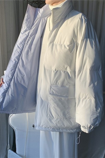 Férfi kabát cipzárral és magas gallérral