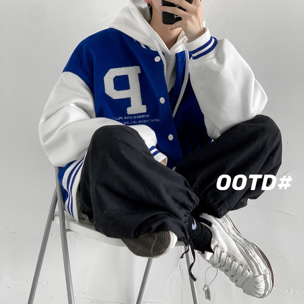 Ανδρικό μπουφάν μπέιζμπολ με κουμπιά και επιγραφές