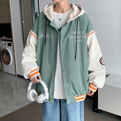 Ingyenes modell férfi tavaszi kabát kapucnival