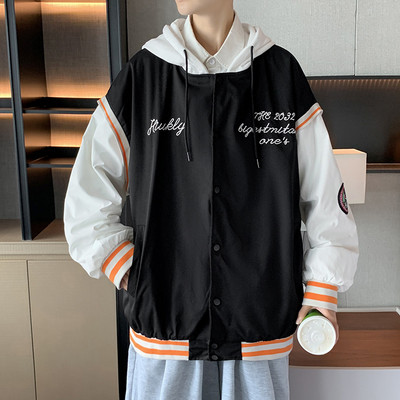 Ingyenes modell férfi tavaszi kabát kapucnival