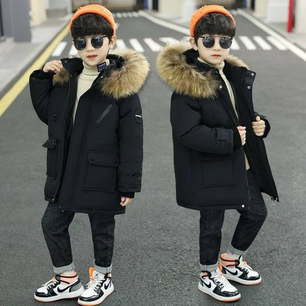 Παιδικό μπουφάν για αγόρια με κουκούλα και οικολογική γούνα