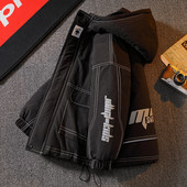 Gyerekkabát kapucnival és feliratokkal