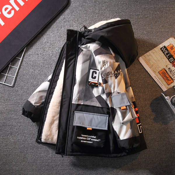 Gyerek téli kabát fiúknak kapucnival és new model felirattal