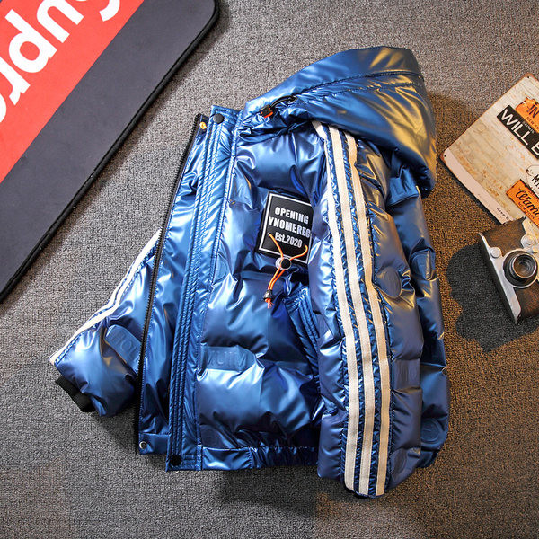 Kapucnival ellátott gyerekkabát három színben