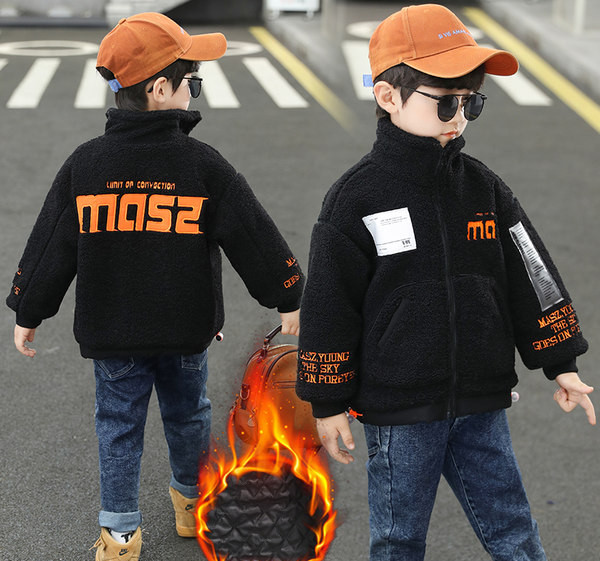 Napi gyermekkabát magas gallérral és hímzéssel