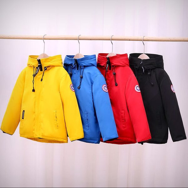 Új modell gyerekkabát kapucnival fiúknak vagy lányoknak