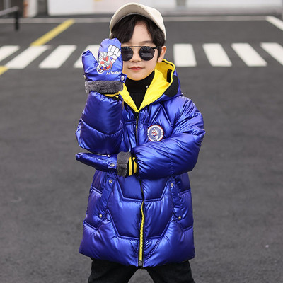 Gyermek téli kabát színes hímzéssel