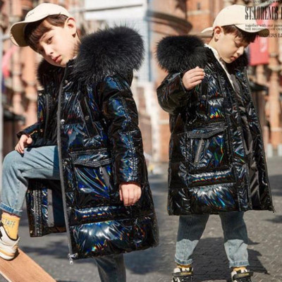 Μοντέρνο παιδικό μπουφάν με πούπουλα στην κουκούλα