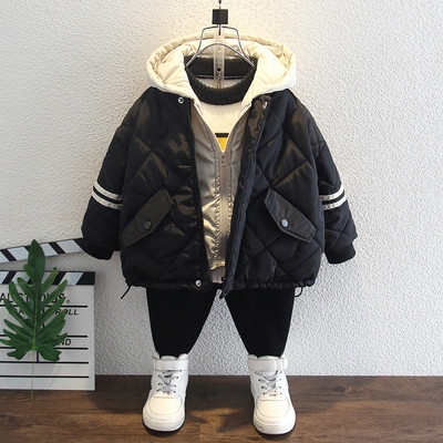 Tepitud efektiga laste jope poistele