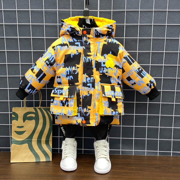 Új modell téli gyerekkabát színes mintával