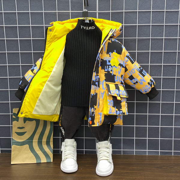 Új modell téli gyerekkabát színes mintával