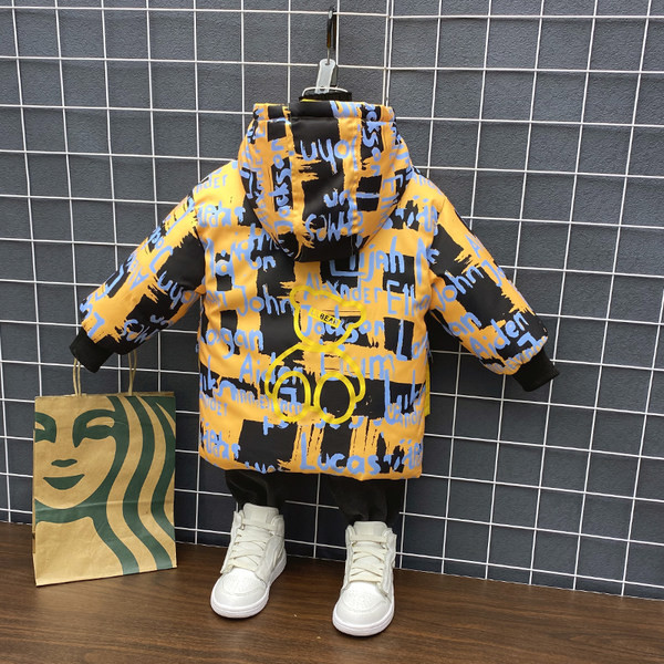 Új modell téli gyerekkabát színes mintával