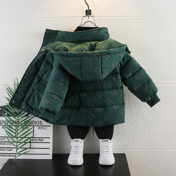 Μοντέρνο παιδικό μπουφάν με κουκούλα και τσέπες