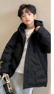 Παιδικό χειμωνιάτικο μπουφάν με κουκούλα σε μαύρο χρώμα