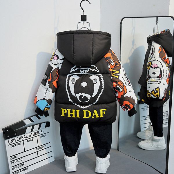 Poistele sobiv kolmes värvitoonis talvine lastejope