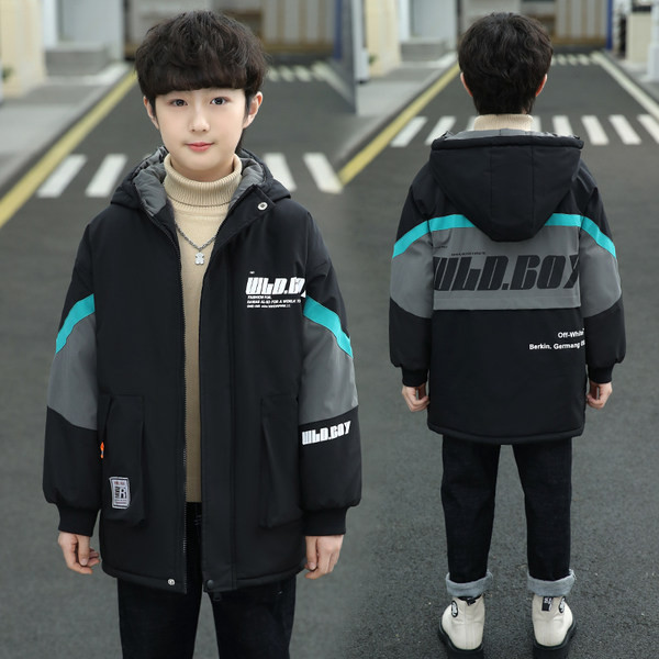 Gyerekkabát vastag bársony bélésű kapucnival és felirattal