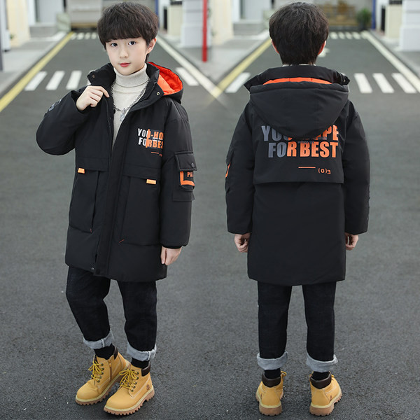 Gyermek hosszú kabát kapucnival és feliratokkal