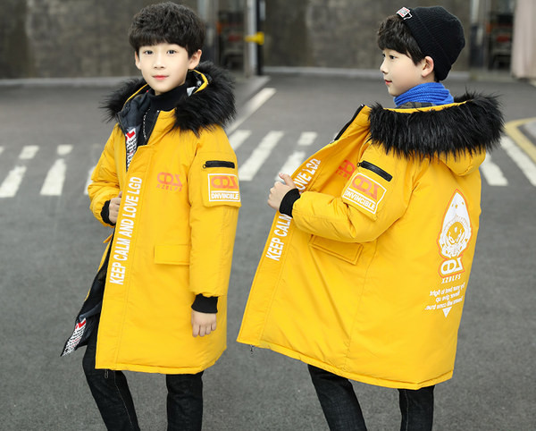 Uue mudeli kapuutsiga ja aplikatsiooniga laste talvejope