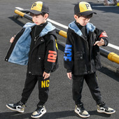 Őszi-téli kabát meleg béléssel, kapucnival