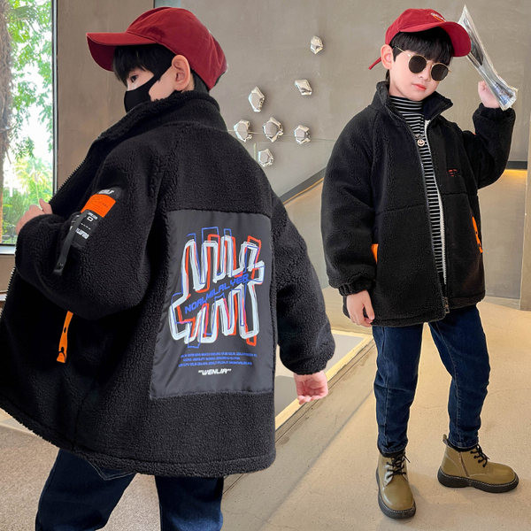 Ležerna dječja flis jakna s vezom