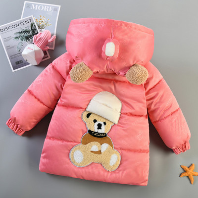 Gyermek téli kabát rátéttel és 3D elemmel