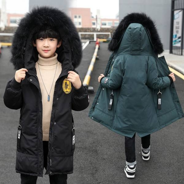 Gyermek hosszú télikabát fiúknak emblémával