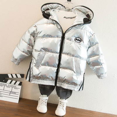 Modern téli gyerekkabát kapucnival fekete és ezüst színben