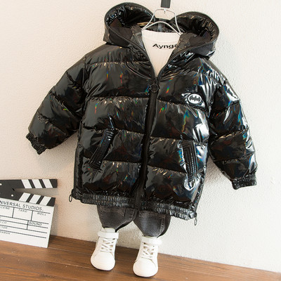 Modern téli gyerekkabát kapucnival fekete és ezüst színben