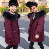 Gyermek téli kabát tollas kapucnival