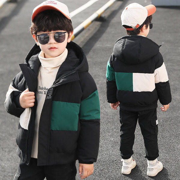 Kapuutsiga talvejope poistele