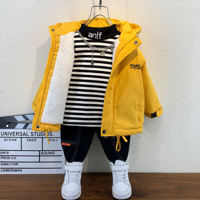 Gyermek kabát rátéttel és kapucnival - fiúknak