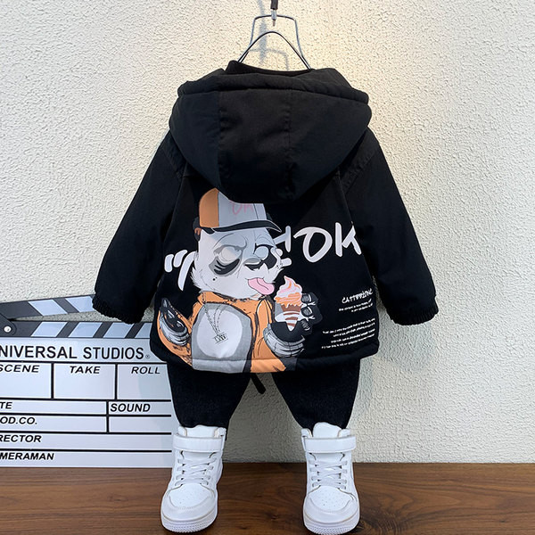 Gyermek kabát rátéttel és kapucnival - fiúknak