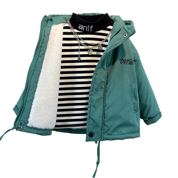 Gyermek kabát rátéttel és kapucnival - fiúknak