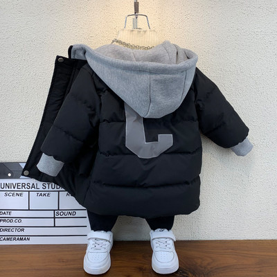 Soe kapuutsiga laste jope poistele