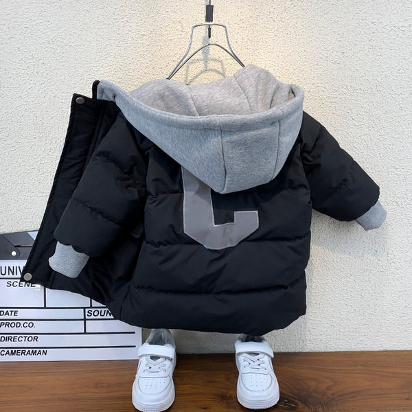 Soe kapuutsiga laste jope poistele