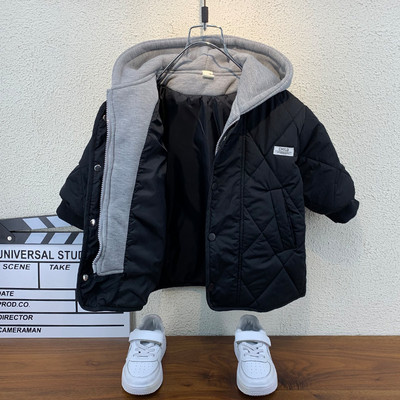 Meleg téli kabát fiúknak farmer darabokkal