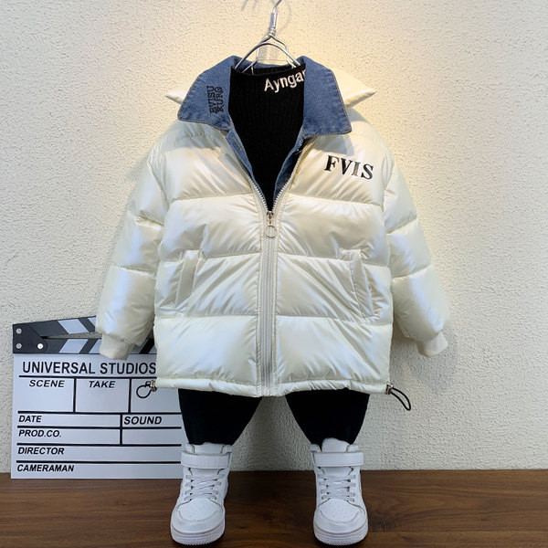 Meleg téli kabát fiúknak farmer darabokkal