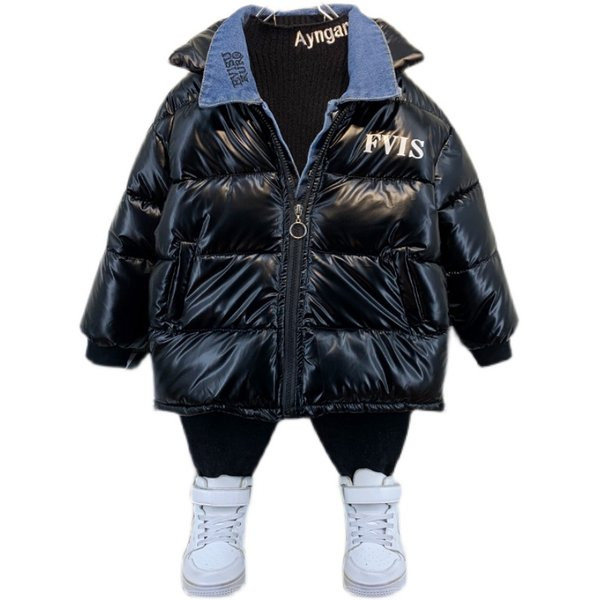 Meleg téli kabát fiúknak farmer darabokkal