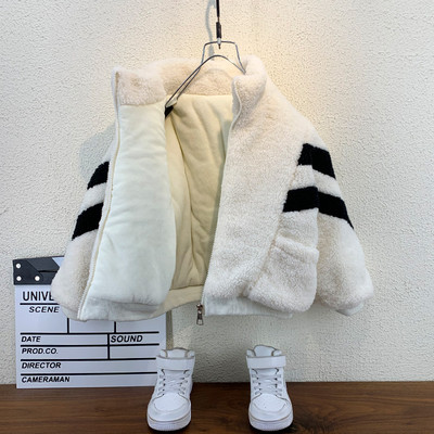 Embleemiga laste sulejope poistele