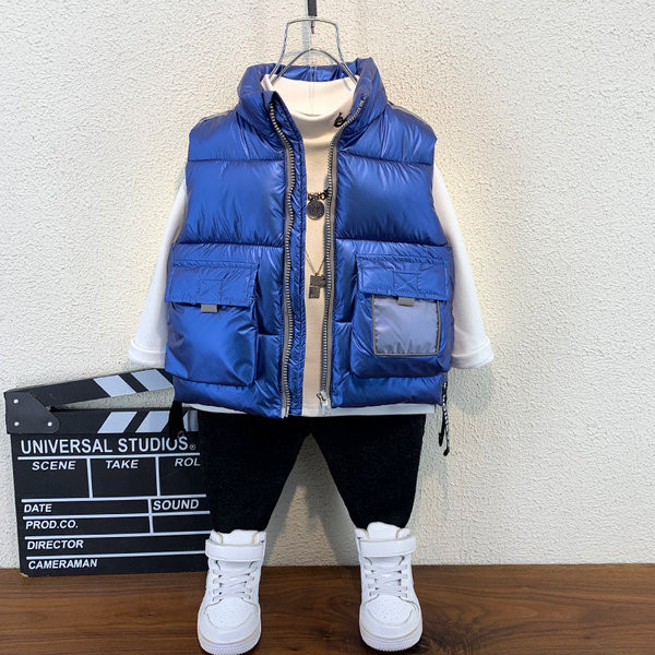 Meleg gyerekmellény nagy zsebekkel fiúknak