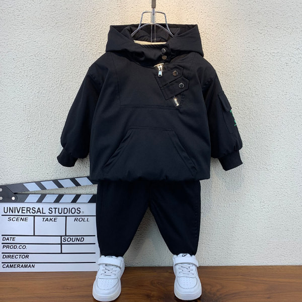 Gyerek kabát kapucnival fiúknak - fekete színű