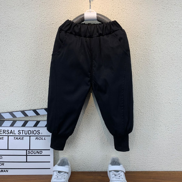 Gyerek kabát kapucnival fiúknak - fekete színű