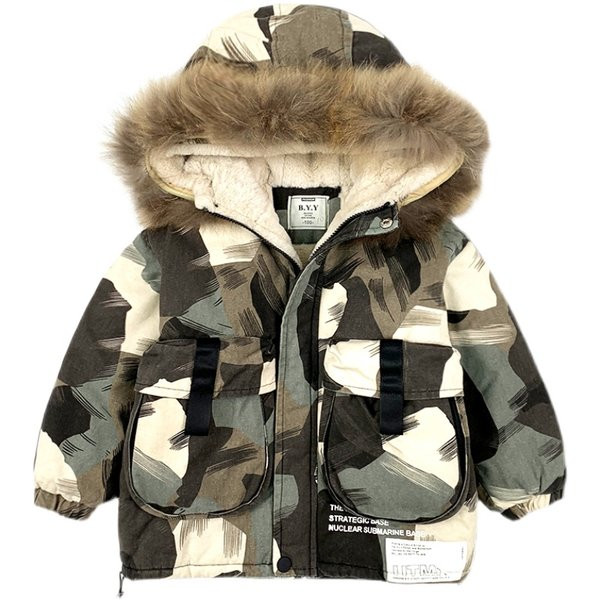 Gyermek terepszínű kabát kapucnival