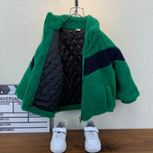 Gyermek tollkabát új modell zsebekkel fiúknak