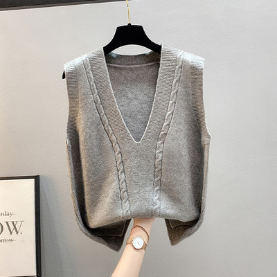 Naiste vabaaja vest spits-kaelusega - sobib talveks