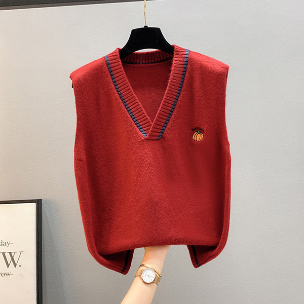 Γιλέκο φθινοπώρου-χειμώνα από λεπτό πλέξιμο με λαιμόκοψη