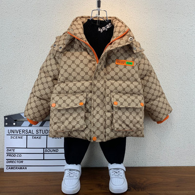 Téli gyerek melegítő kapucnival és zsebekkel fiúknak