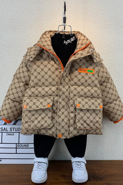 Téli gyerek melegítő kapucnival és zsebekkel fiúknak